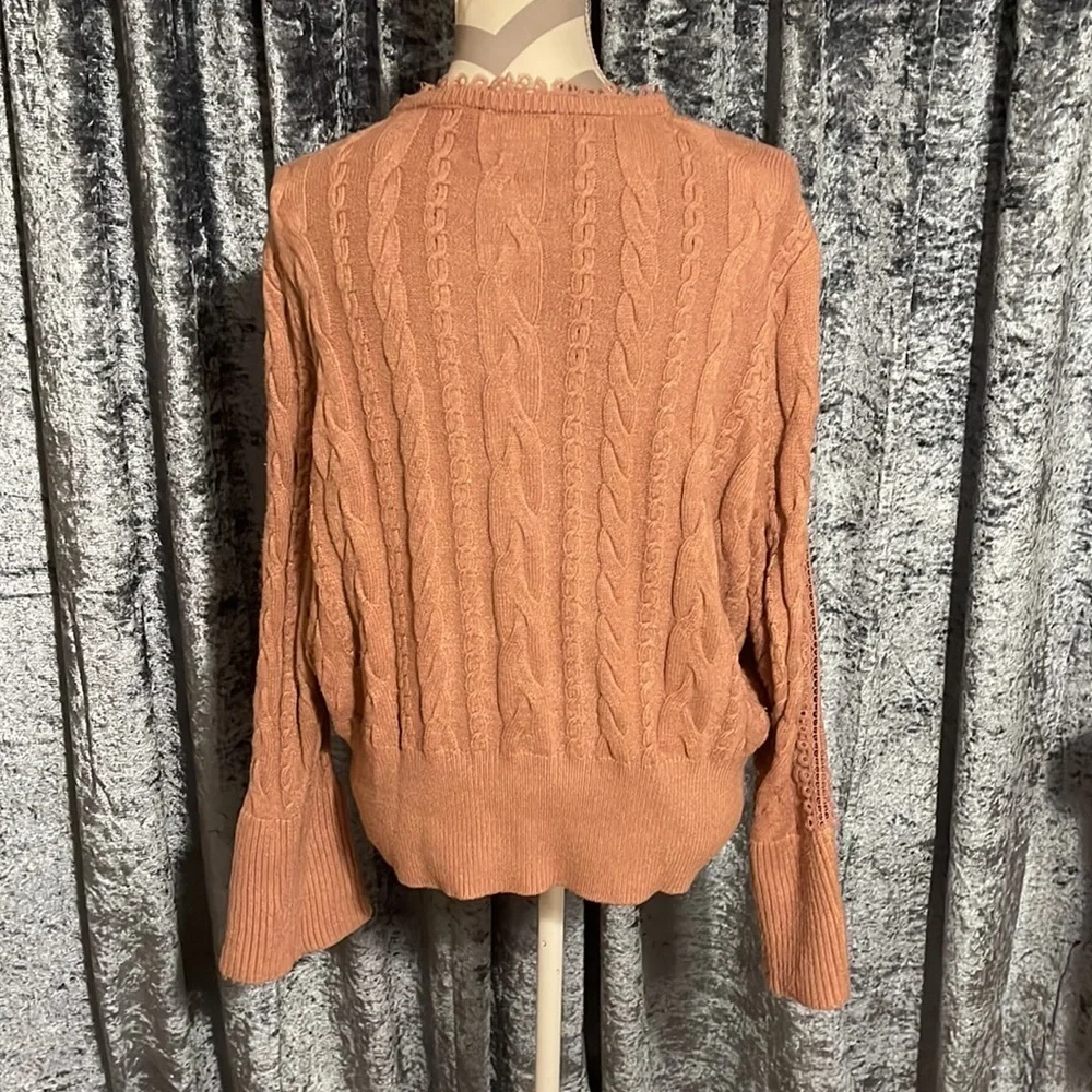 Express Pretty Pink Sweater w/ Detailed Neckline & Front Knit Pattern - Large - Picture 4 of 8